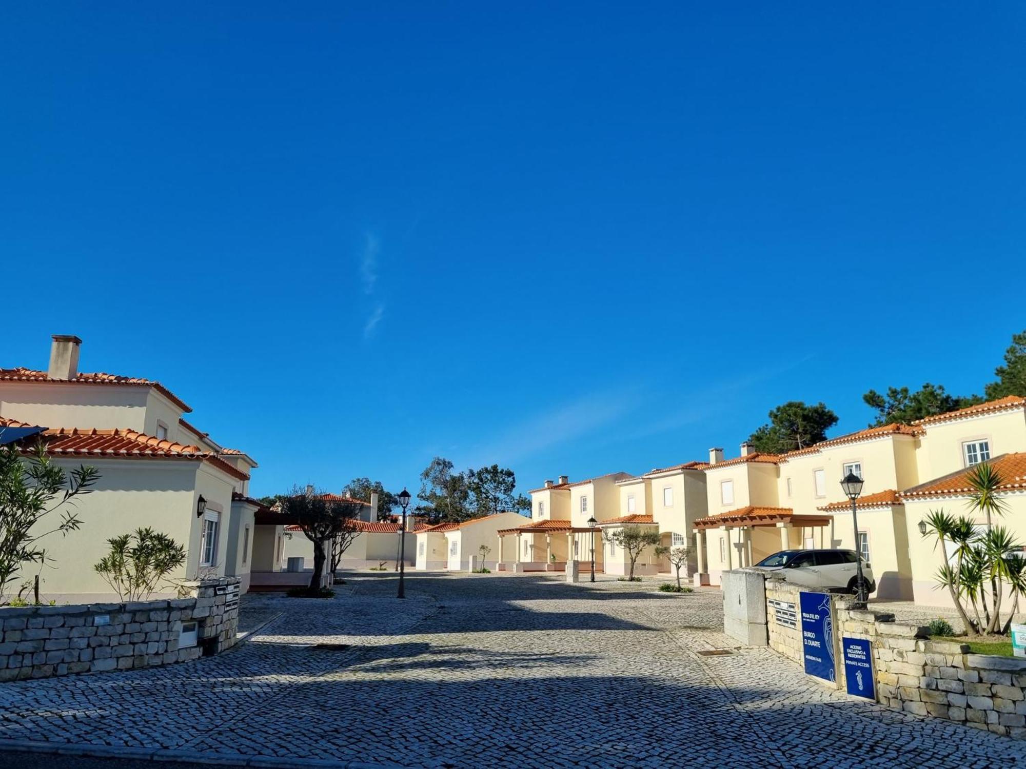 Praia D'El Rey - Townhouse Dom Duarte Amoreira  Exteriér fotografie